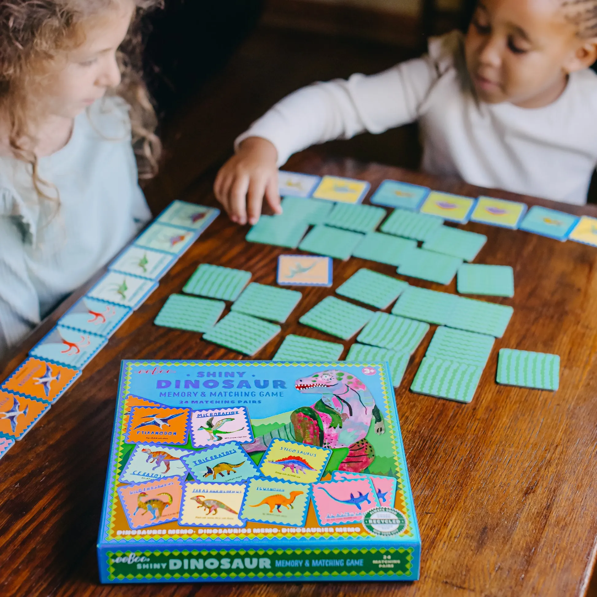 eeBoo Shiny Dinosaur Memory and Matching Game