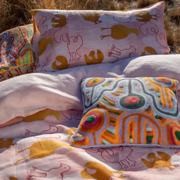 Kip and Co x Ernabella Arts | Tjulpu Kulunypa Linen Quilt Cover