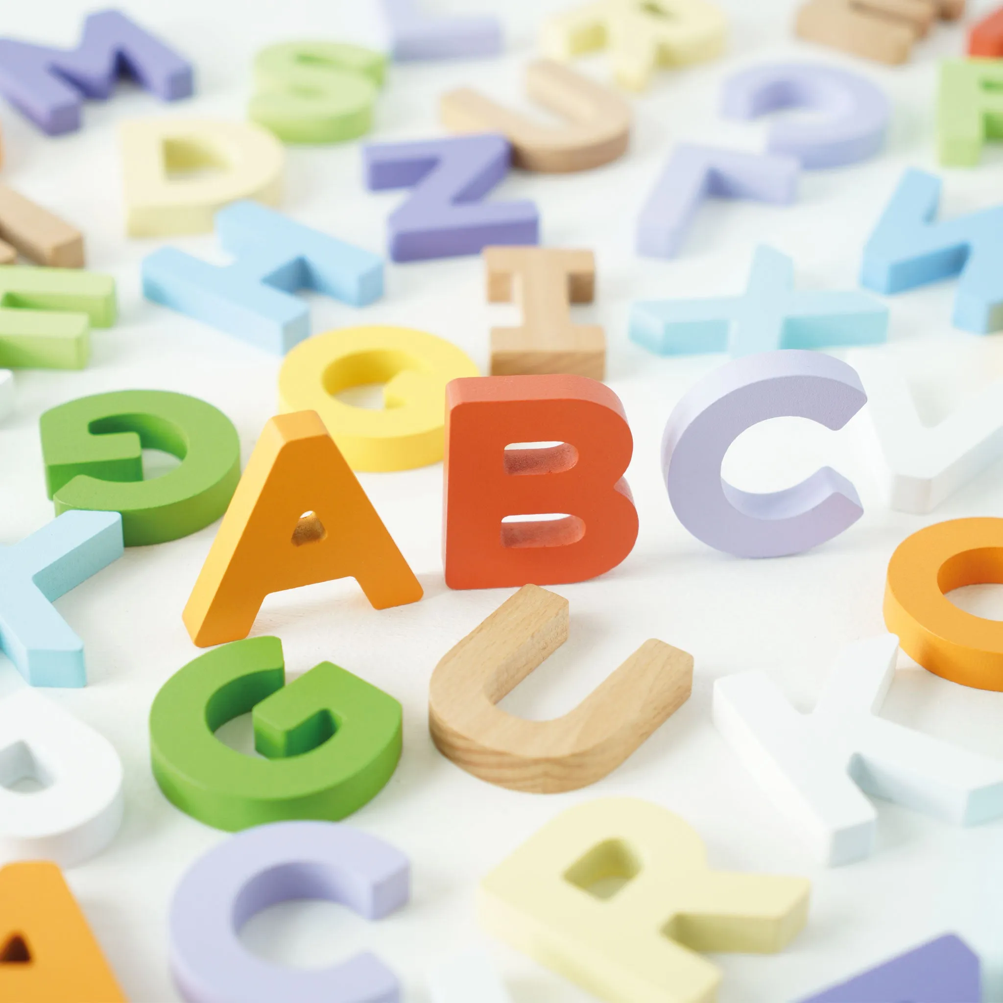 Le Toy Van 143 Wooden Alphabet Set & Bag Wise - Kids Toys