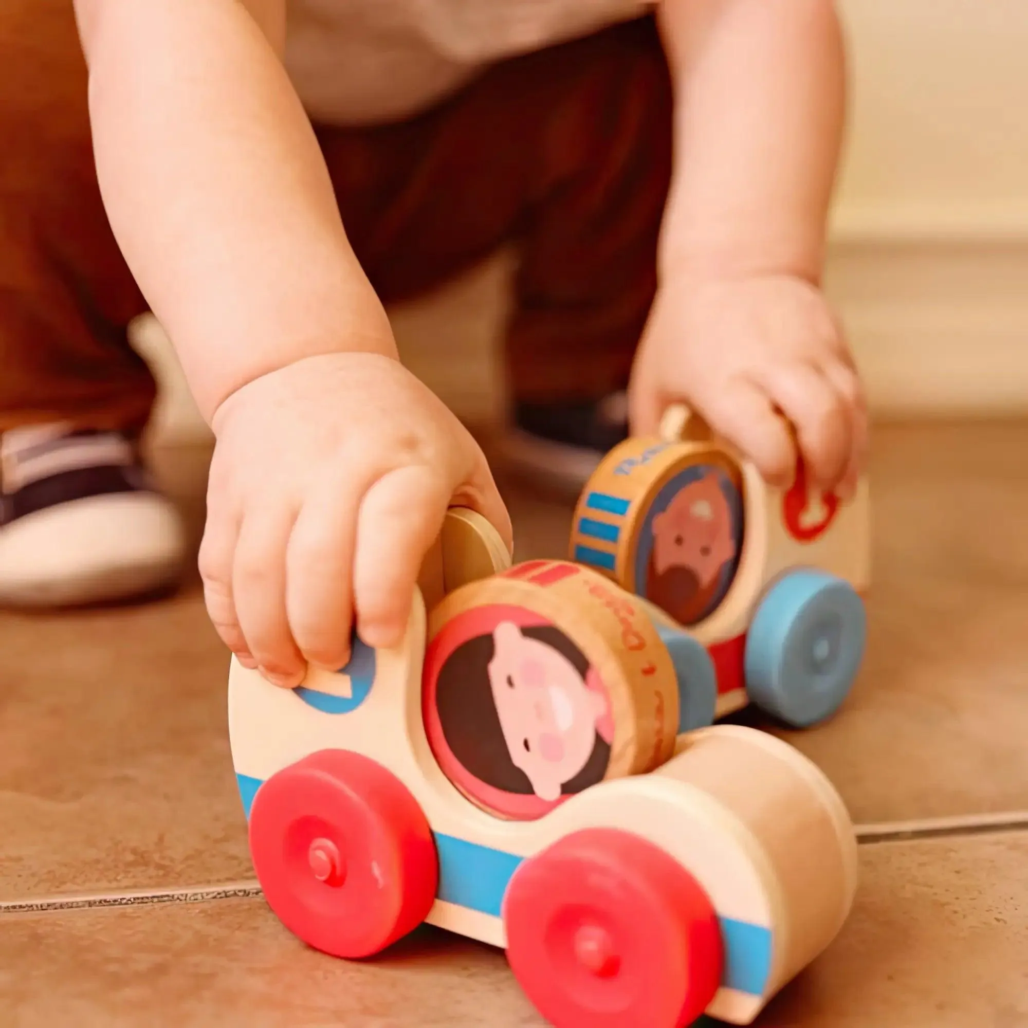 Melissa & Doug 30737 GO Tots Wooden Race Cars